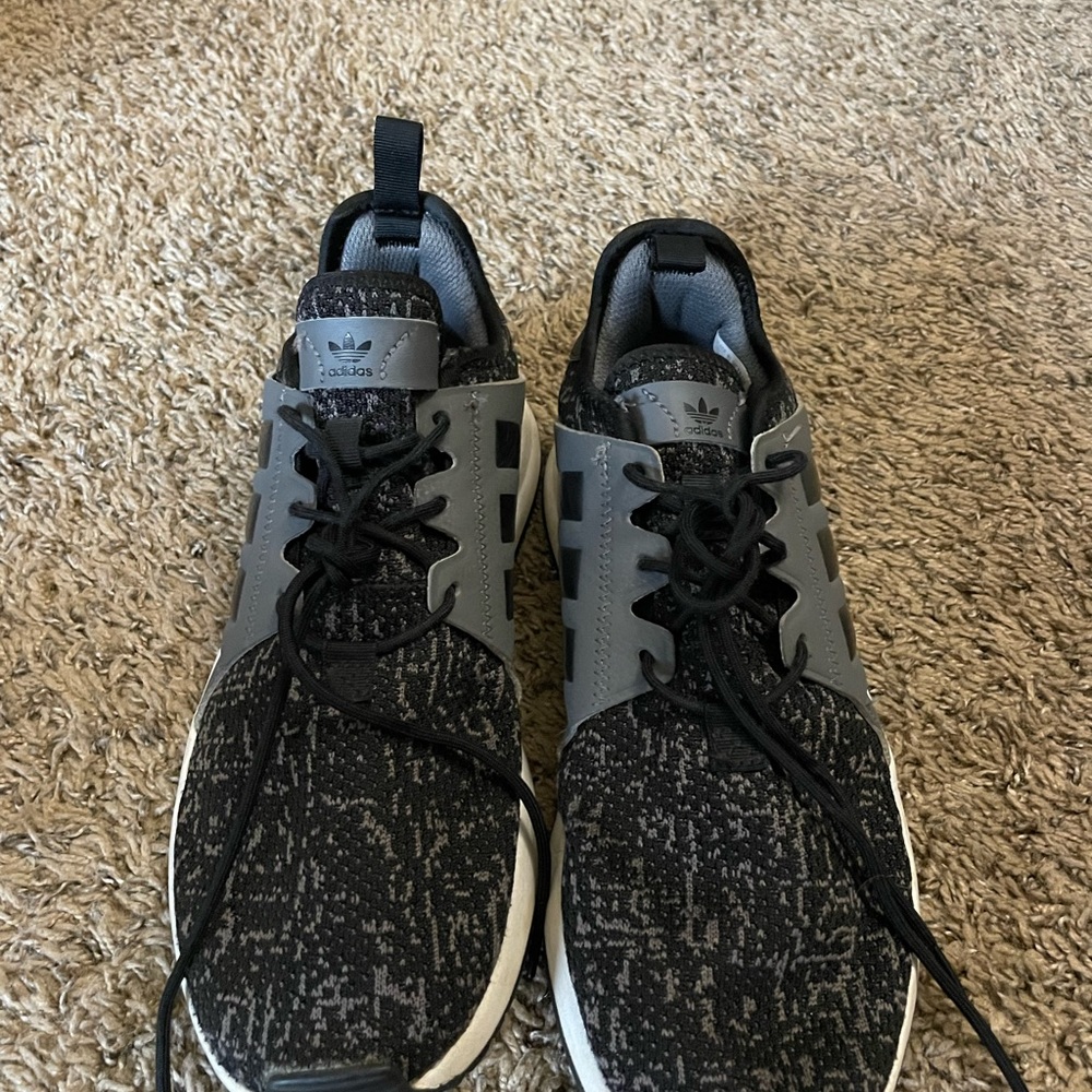 Adidas tennis shoes